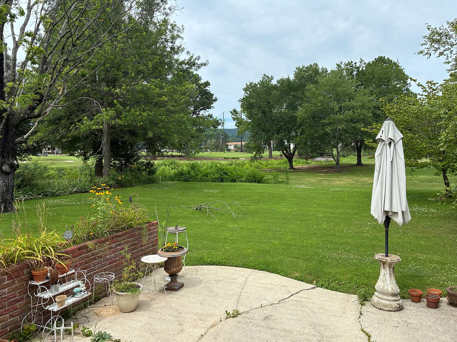 3 bed, 2.5 bath, 2203 sqft, $2,350 — Photo 4