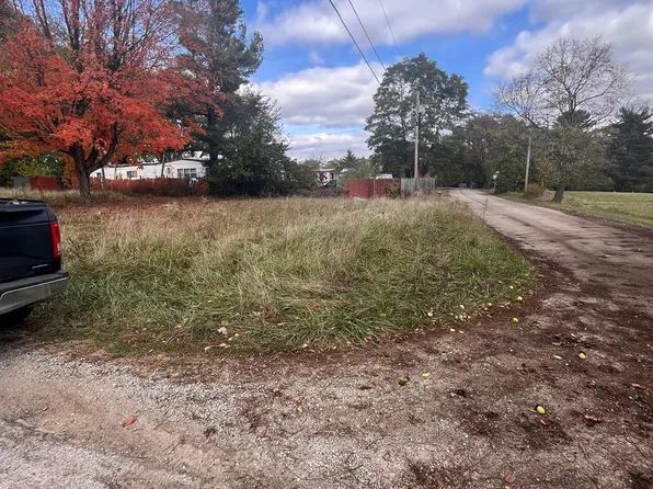 63 Eastern Ave, Peebles, OH 45660