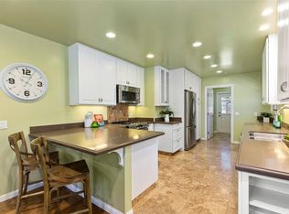 1122 N Towner St, Santa Ana, CA 92703