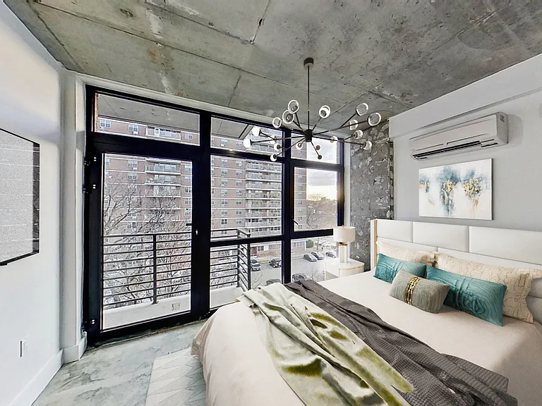 27 Montrose Ave #4H — Photo 10