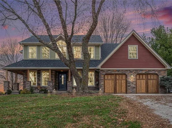 16714 N Endicott Rd, Kearney, MO 64060