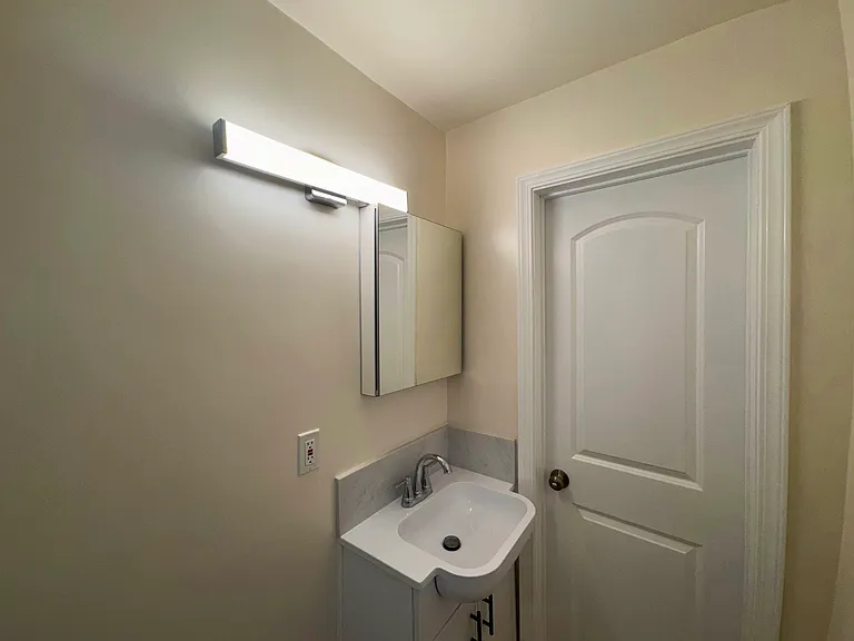 710 S Arizona Ave #A — Photo 6