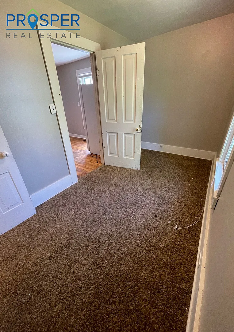 CH828X — Photo 1
