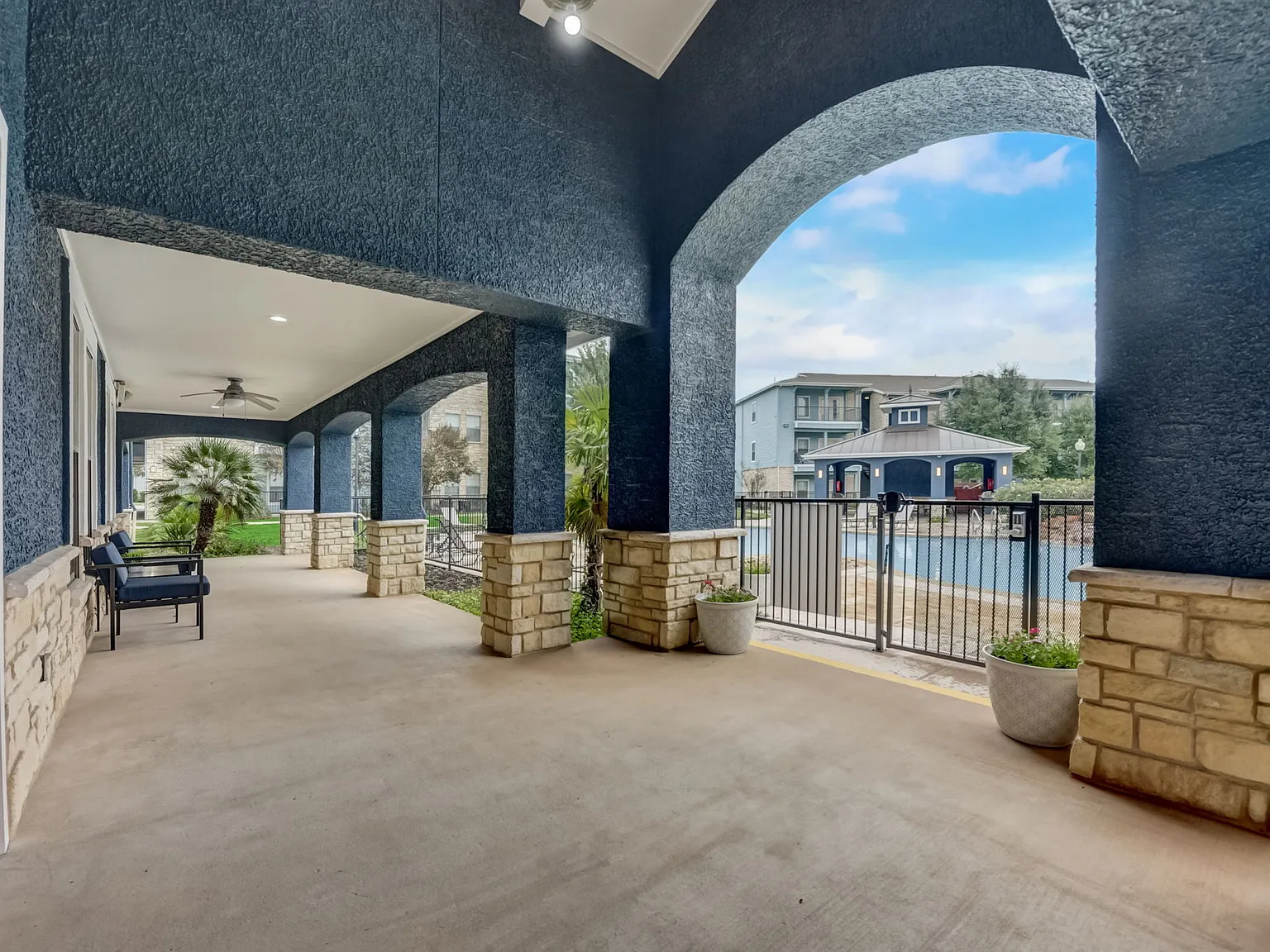 Oasis at Plum Creek Apartments — Photo 4
