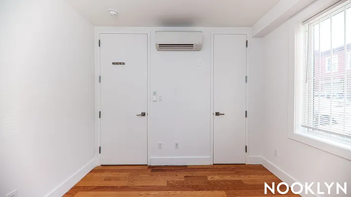Rented by Nooklyn NYC LLC | media 6