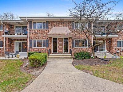39 N Main St APT 43, Glen Ellyn, IL, 60137