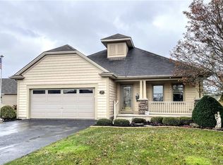 7 Water Front Ln, Elma, NY 14059