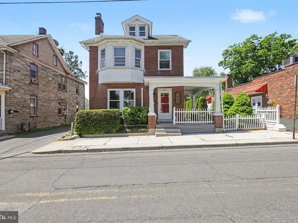 241 S 6th St, Lebanon, PA 17042