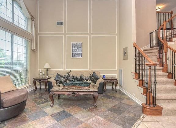5th image of 2607 Crestfield Pl