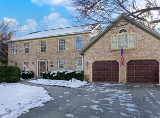 732 Arlington Ave, Naperville, IL 60565