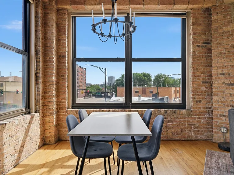 2310 S Canal St #201 — Photo 8