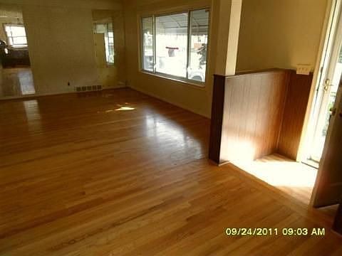 3rd image of 26309 Belanger St