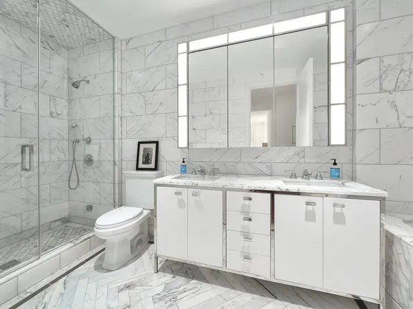 100 Barclay Street image 8 of 8