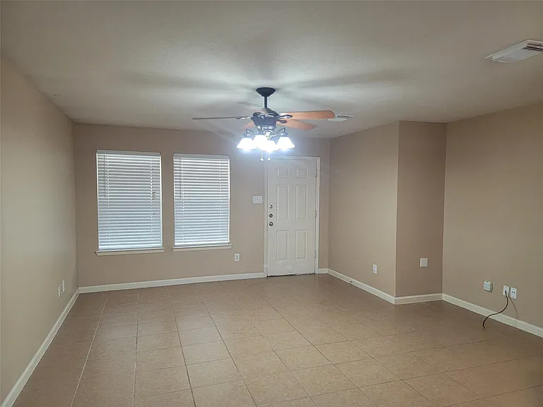 6327 Hayman Dr — Photo 7