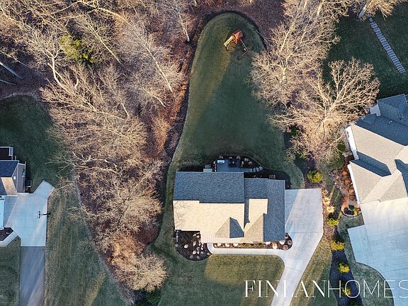 3rd image of 7689 Anchorage Dr SE