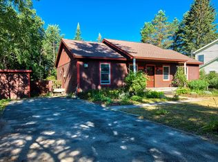 15 Spruce St, Lake Placid, NY 12946