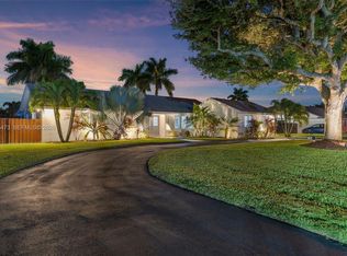 1651 NW 19th St, Homestead, FL 33030
