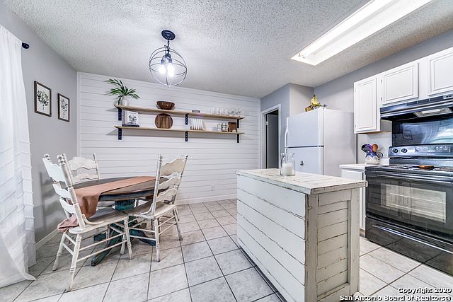 1st image of 7331 Clipper Oak Dr