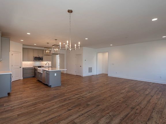 Cedar Kitchen and Dining Area