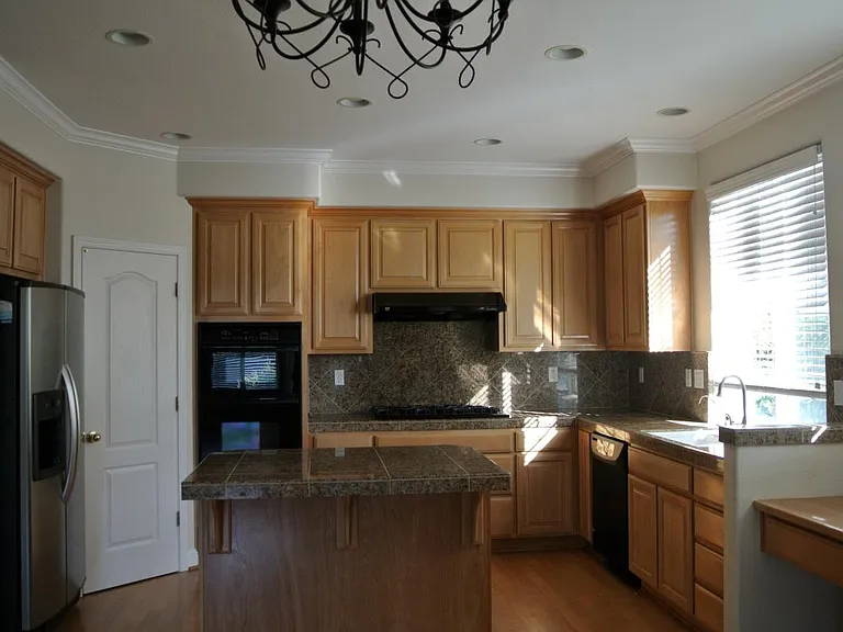 Vaquero Ct — Photo 3