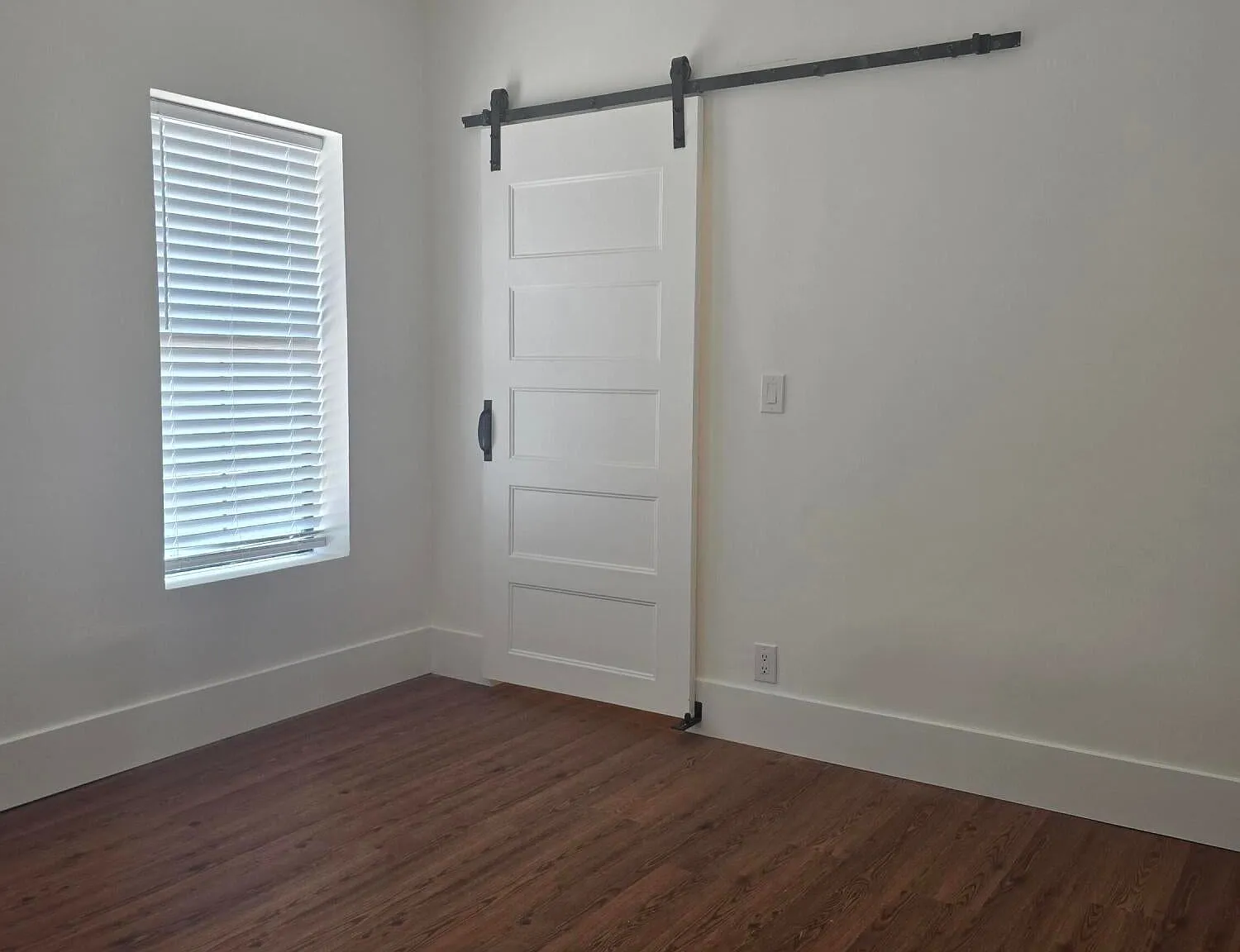 2 bed, 920 sqft, $1,770 — Photo 4