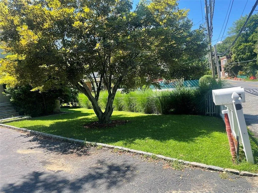 Studio, $3,900 — Photo 2