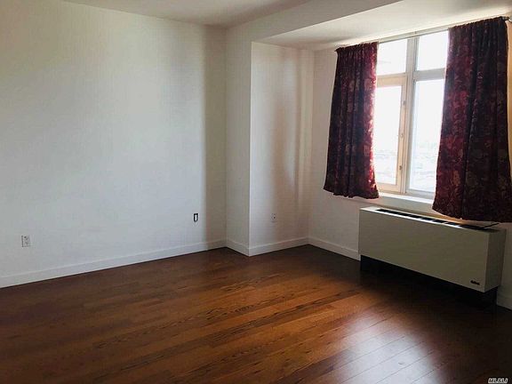 4th image of 40-26 College Point Blvd #T1-18a