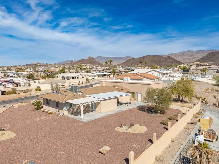 3910 Coral Reef Dr — Photo 46
