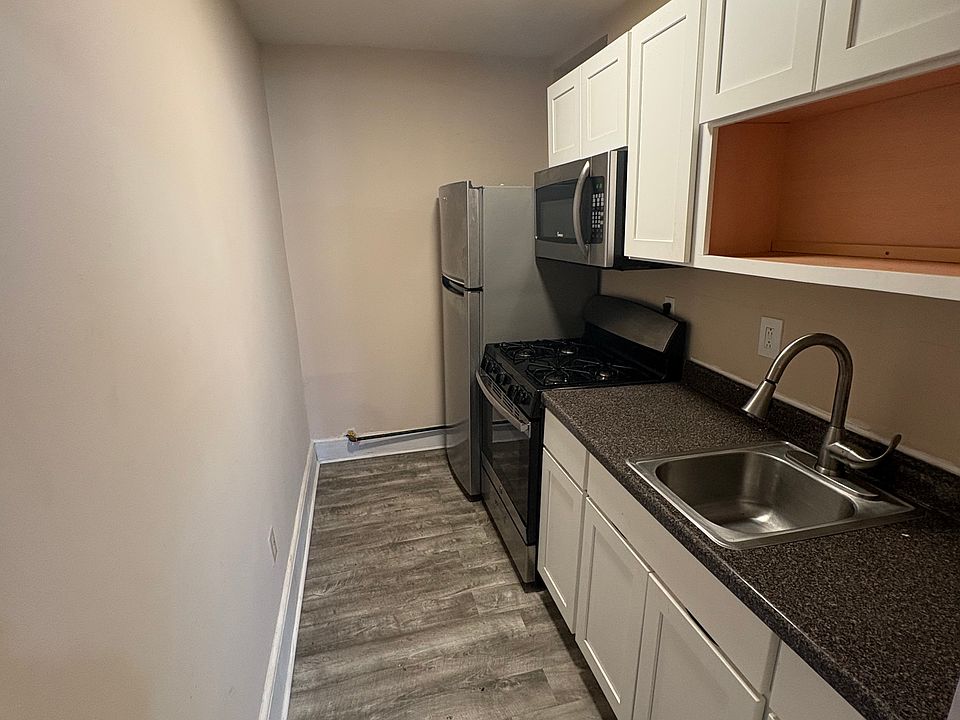 1st image of 198 Court St #1