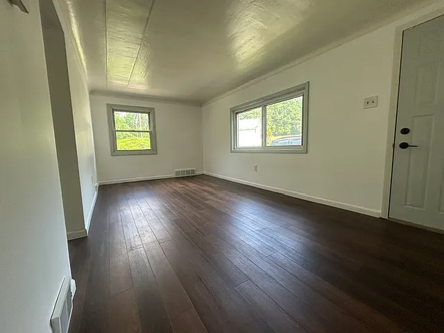 105 Ecker Ln #1 — Photo 6