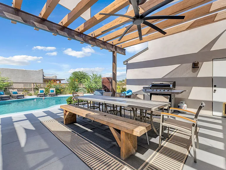 53945 Eisenhower Dr — Photo 44