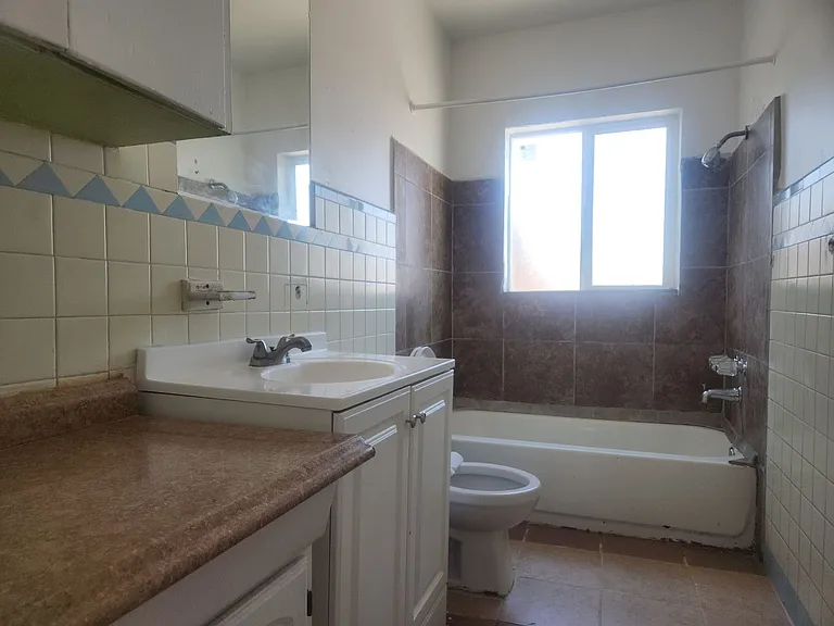 1514 E Roosevelt St — Photo 13