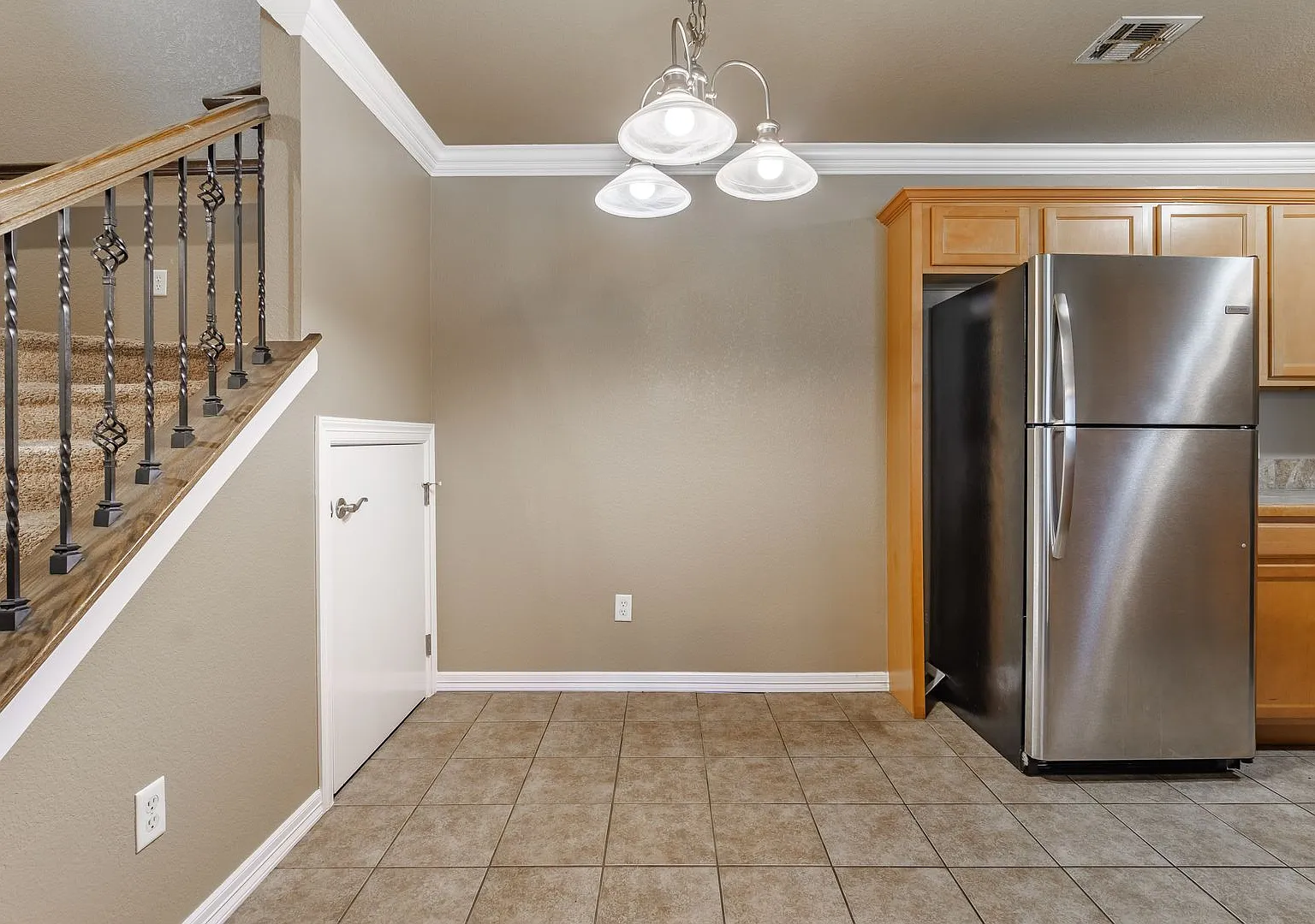 Great duplex in a great location — Photo 4