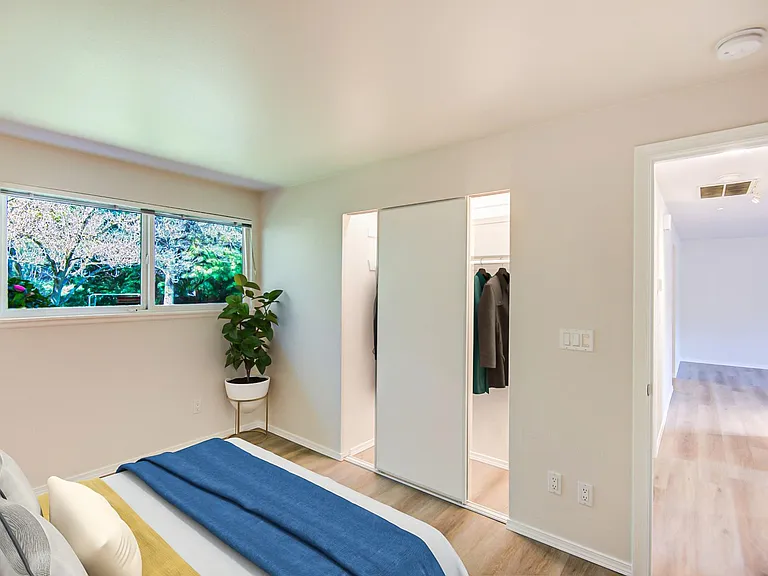 12604 SE 75th St — Photo 12