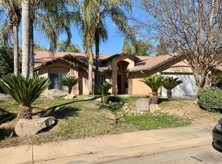 2814 W Elowin Ct, Visalia, CA 93291