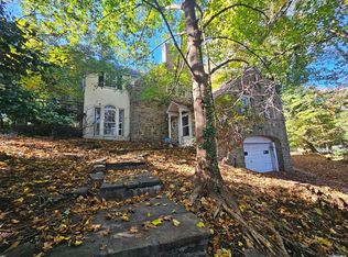 99 Desmond Ave, Yonkers, NY 10708