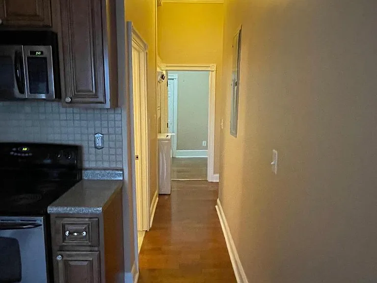 1435 N Franklin St #1 — Photo 4