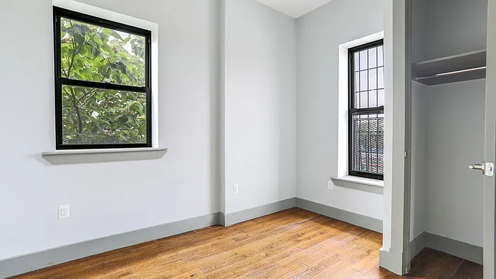 Rented by Nooklyn NYC LLC | media 24