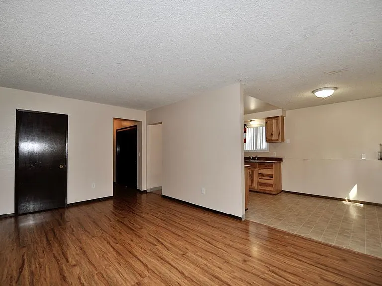 2201 N Spokane St #4 — Photo 10