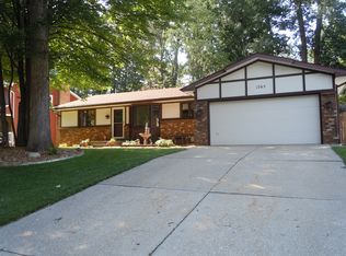1765 Pinnacle Dr SW, Wyoming, MI 49519