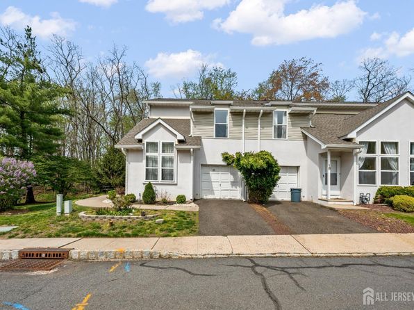 17 Parkside Dr
