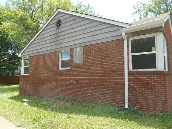 5th image of 3801 N Denwood Dr