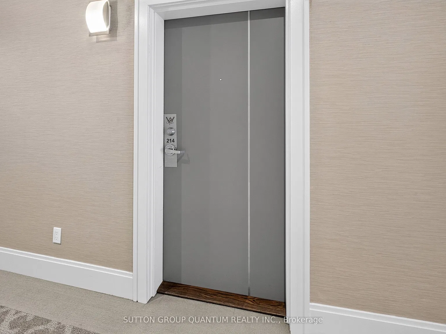 128 Garden Dr — Photo 3