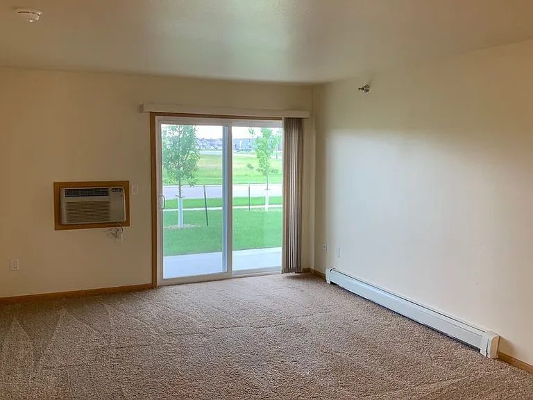 West Lake II Apartments — Photo 23
