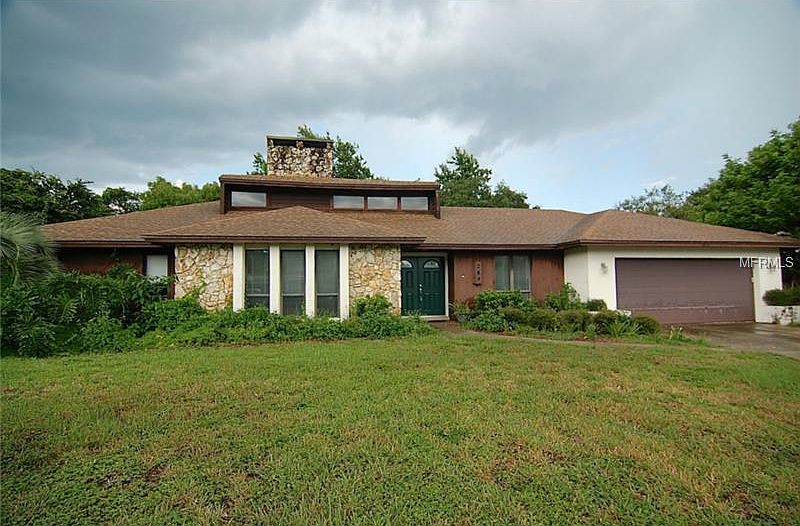 1st image of 204 Barry Ct