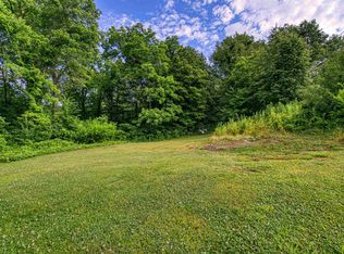 2900 Hadden Ln, Wadesville, IN 47638