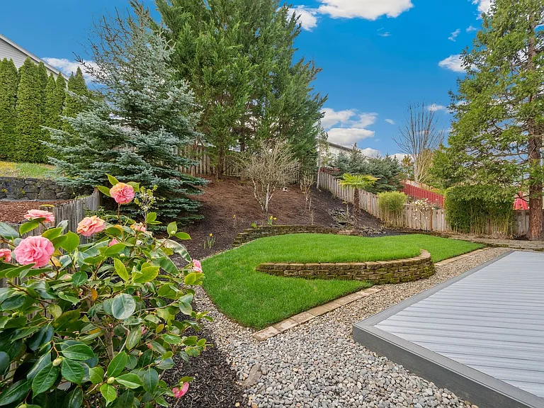 9015 SW Ivory St — Photo 33