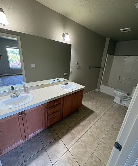 947 Alina Ave SE — Photo 17