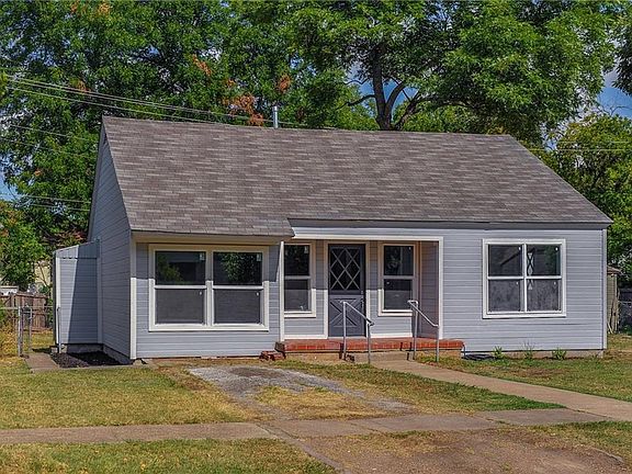 2nd image of 308 SE 10th St