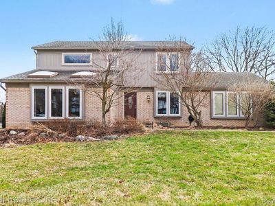22677 Shadowglen Dr, Farmington Hills, MI, 48335
